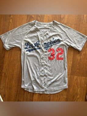 Genuine Merchandise Black and Blue 'Suggested' Marketplace Label